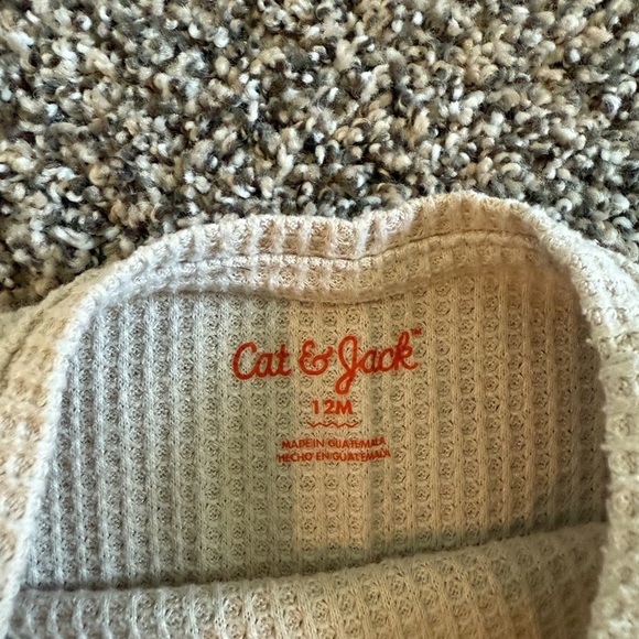 Cat & Jack Baby Girl Cream Waffle Knit Top Size 12 Months - Picture 2 of 3